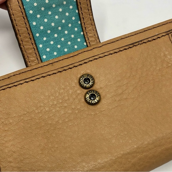 Fossil Wallet Tate Clutch Light Tan Cowhide Leather Teal Polka Dot Interior - Picture 6 of 9